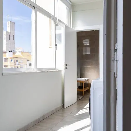 Spacious In 120 M² Fireplace Apartment *