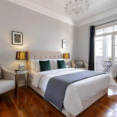 Apartment Spacious In 120 M² Fireplace Lisbon