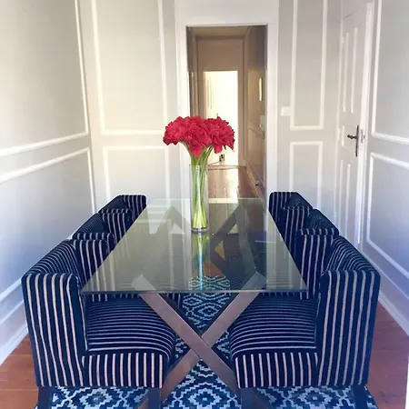 Spacious In 120 M² Fireplace Apartment *